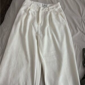 Aura Women's Cream Trousers